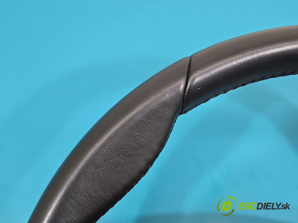 Skoda Kamiq 1.0 TSI 116 hp automatic 85 kW 999 cm3 5- volant  (Volant)