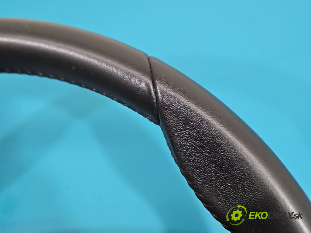 Skoda Kamiq 1.0 TSI 116 hp automatic 85 kW 999 cm3 5- volant  (Volant)