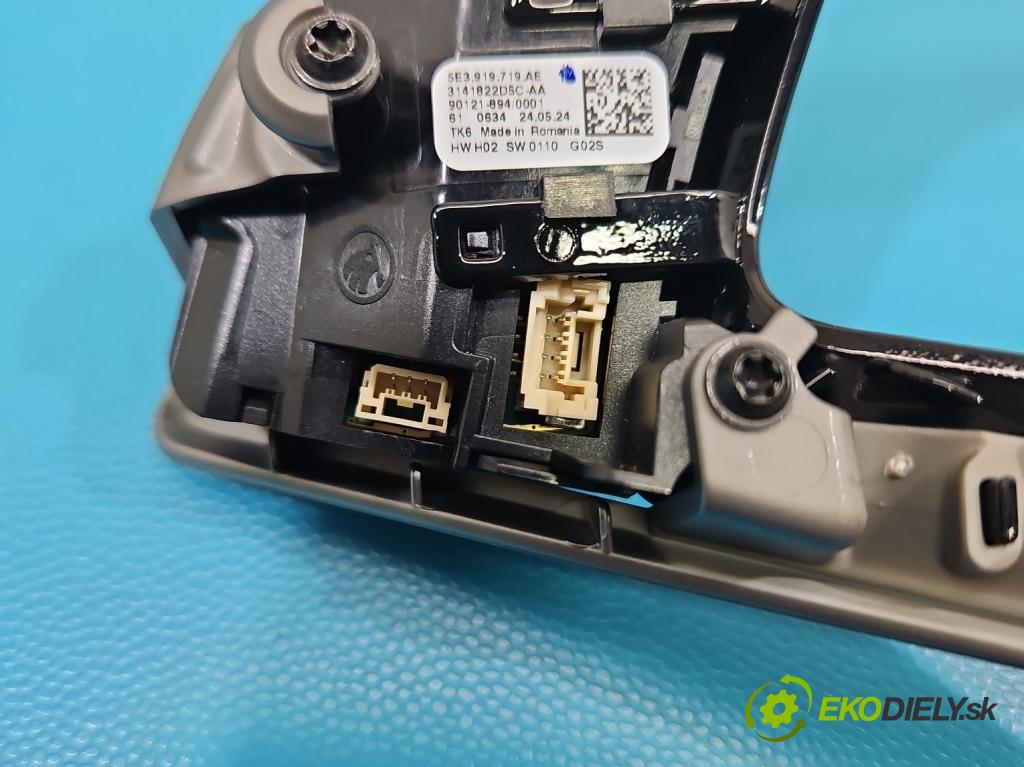 Skoda Kamiq 1.0 TSI 116 hp automatic 85 kW 999 cm3 5- Přepínač multifunkční: řízení: 5E3919719AE (Páčky pod volantem)