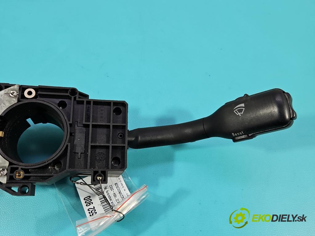 Audi A8 D2 1994-2002 3.7 V8 230 HP automatic 169 kW 3697 cm3 4- prepínač komplex: 4D0953513E (Prepínacie páčky pod volantom)