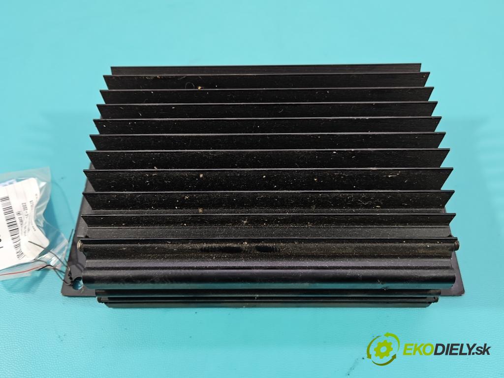 Audi A8 D2 1994-2002 3.7 V8 230 HP automatic 169 kW 3697 cm3 4- Zesilovač: 4D0035225C (Zosilňovač)