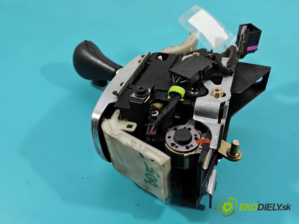 Audi A8 D2 1994-2002 3.7 V8 230 HP automatic 169 kW 3697 cm3 4- Páka: Změny: stupeň,rýchlosť  (Rýchlostná páka (kulisa))