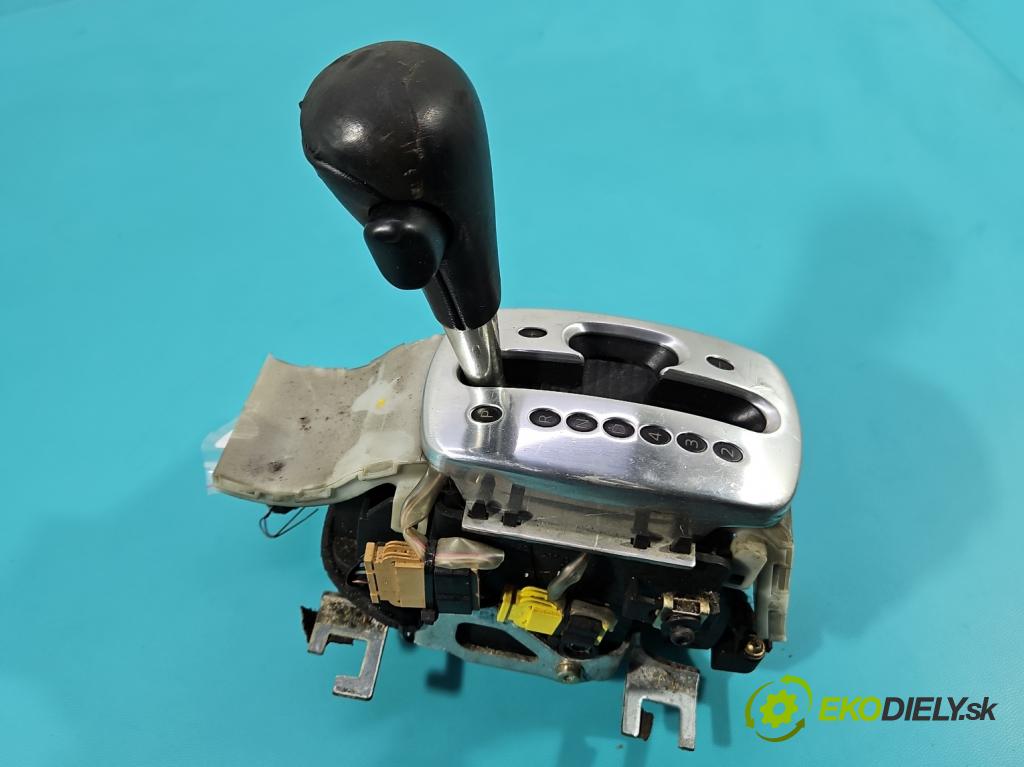 Audi A8 D2 1994-2002 3.7 V8 230 HP automatic 169 kW 3697 cm3 4- Páka: Změny: stupeň,rýchlosť  (Rýchlostná páka (kulisa))