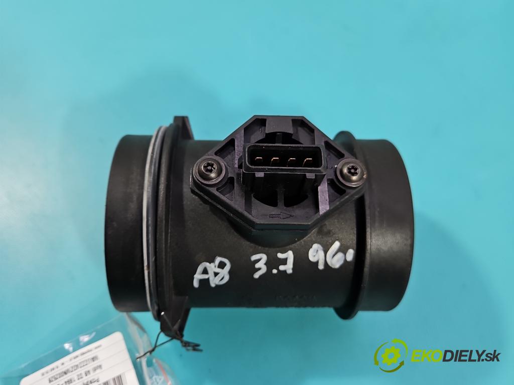 Audi A8 D2 1994-2002 3.7 V8 230 HP automatic 169 kW 3697 cm3 4- průtokoměr: 0280217804 (Váha vzduchu)