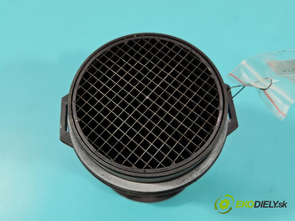 Audi A8 D2 1994-2002 3.7 V8 230 HP automatic 169 kW 3697 cm3 4- průtokoměr: 0280217804 (Váha vzduchu)