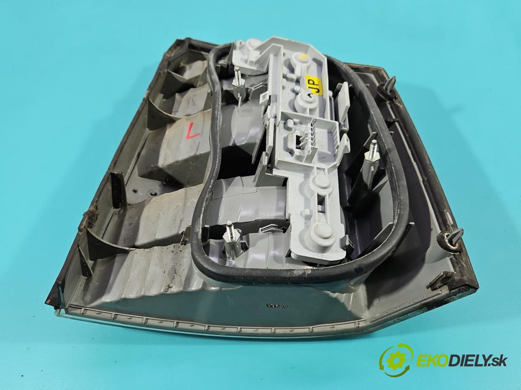 Opel Vectra C 2002-2008 1.8 16V 122 HP manual 90 kW 1796 cm3 4- svetlo / reflektor zadné ľavé  (Kľučka dverí ostatné)