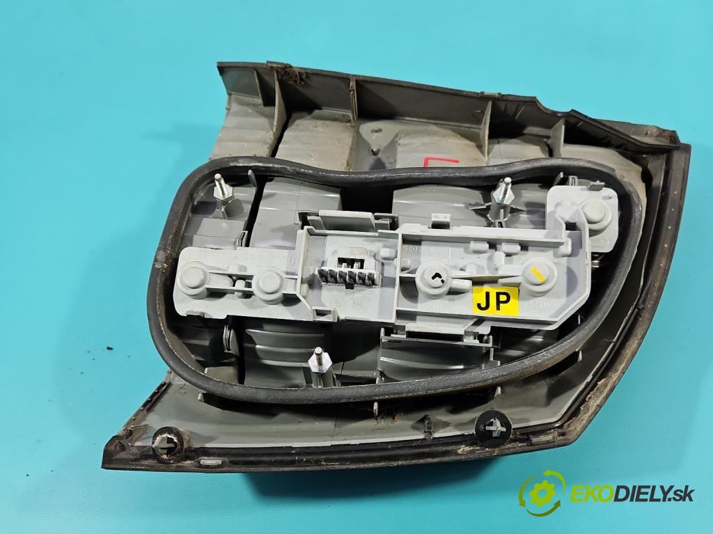 Opel Vectra C 2002-2008 1.8 16V 122 HP manual 90 kW 1796 cm3 4- svetlo / reflektor zadné ľavé  (Kľučka dverí ostatné)