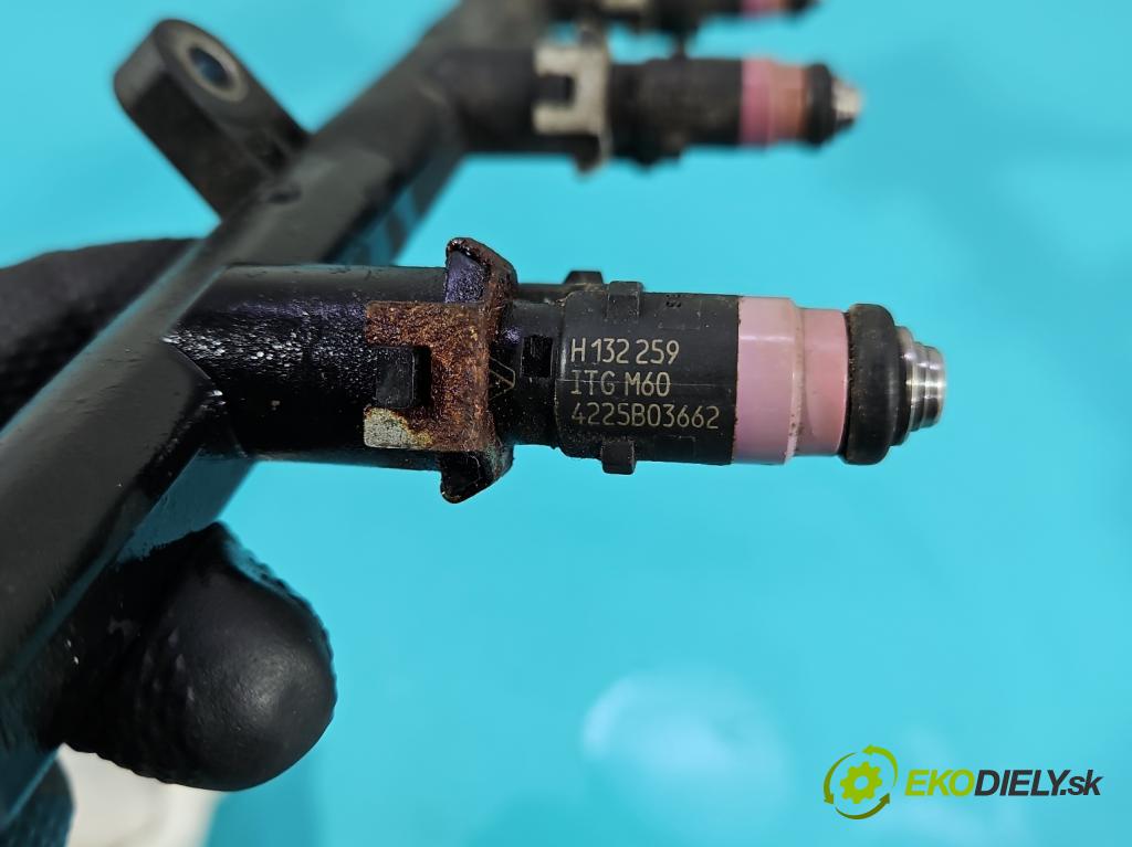 Renault Scenic II 2003-2009 1.6 16V 113 HP manual 83 kW 1598 cm3 5- vstrek H132259 (Vstrekovač paliva)