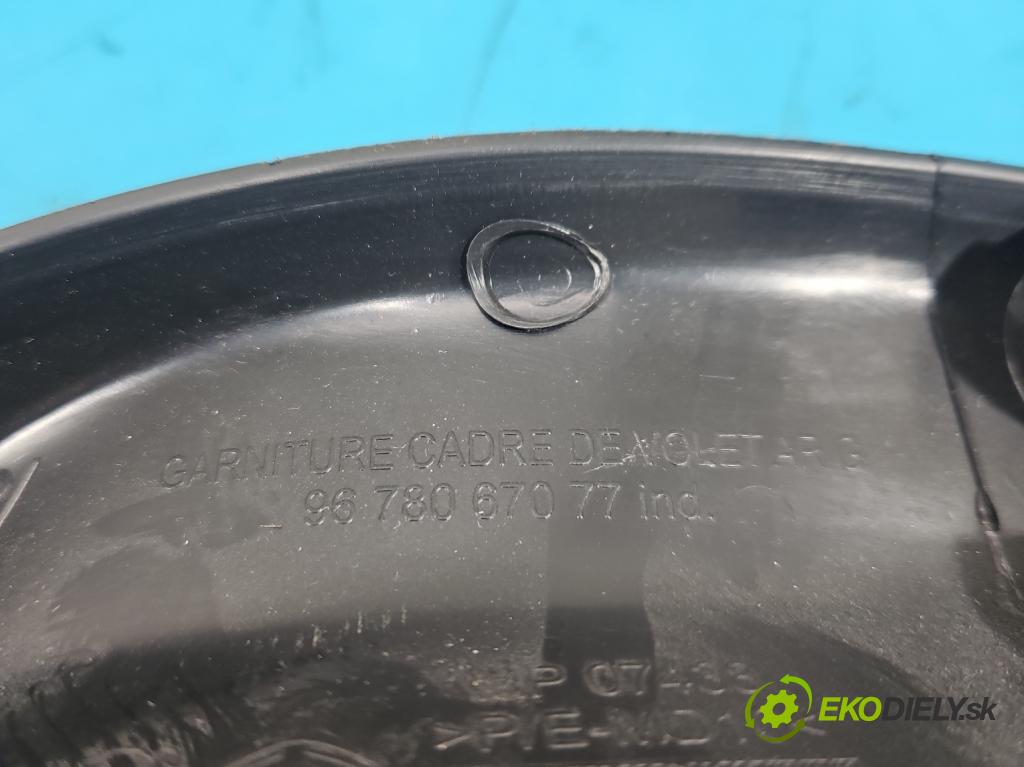 Peugeot 2008 I 2013-2019 1.2 12V 131 HP manual 96 kW 1199 cm3 5- Čalounictví: kufrové dvere 9678069777