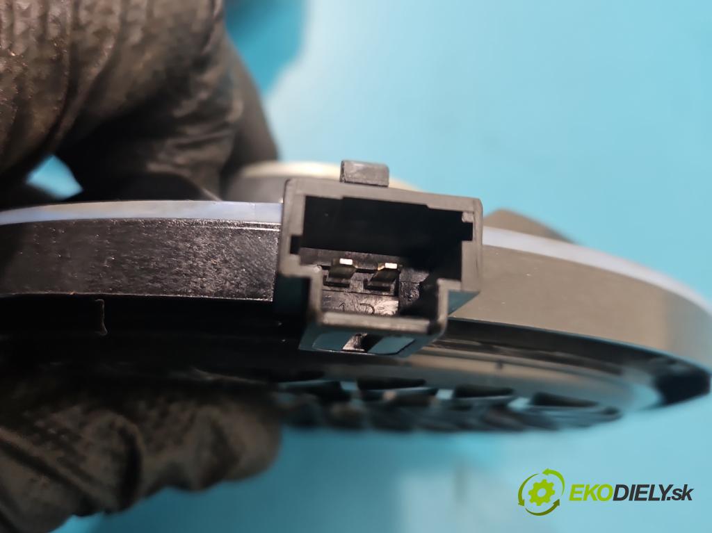 Peugeot 2008 I 2013-2019 1.2 12V 131 HP manual 96 kW 1199 cm3 5- reproduktory komplet 9809320280