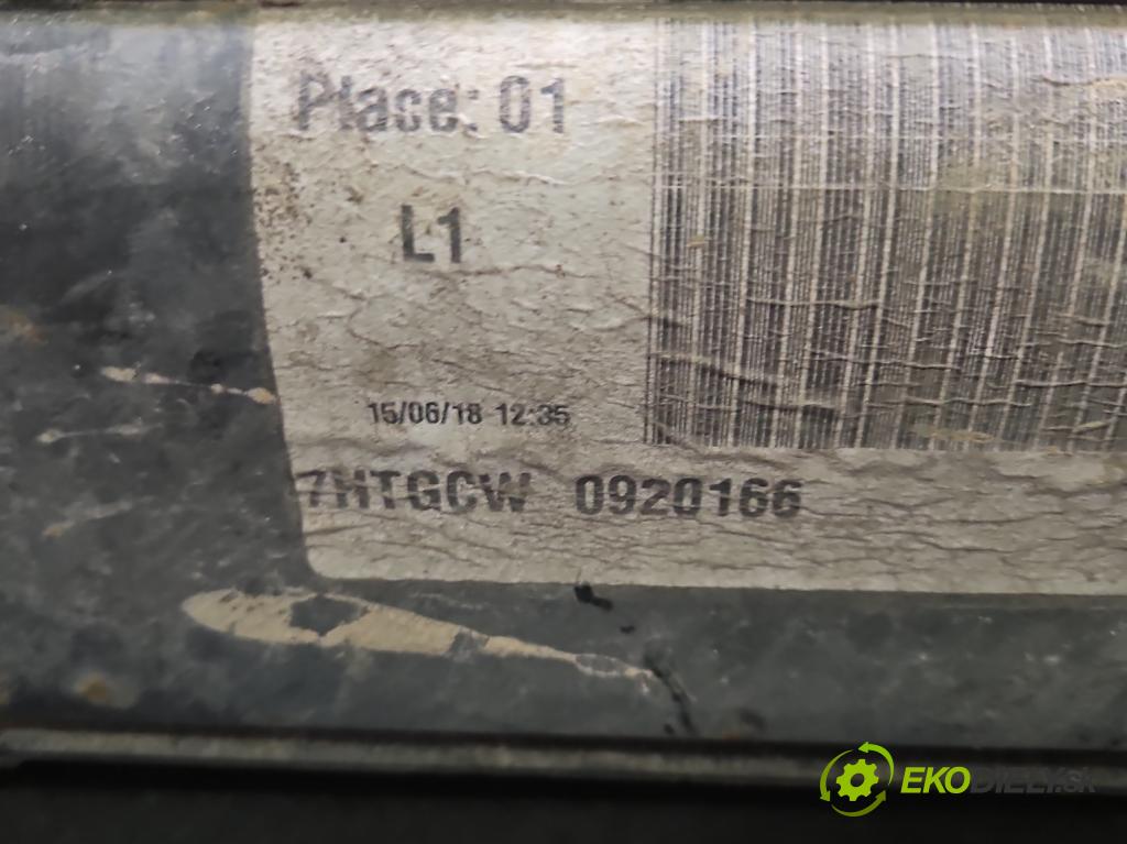 Peugeot 2008 I 2013-2019 1.2 12V 131 HP manual 96 kW 1199 cm3 5- zadna výstuha (Výstuha zadná)