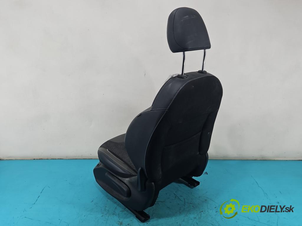 Peugeot 2008 I 2013-2019 1.2 12V 131 HP manual 96 kW 1199 cm3 5- Sedačka ľavý  (Sedadlo)