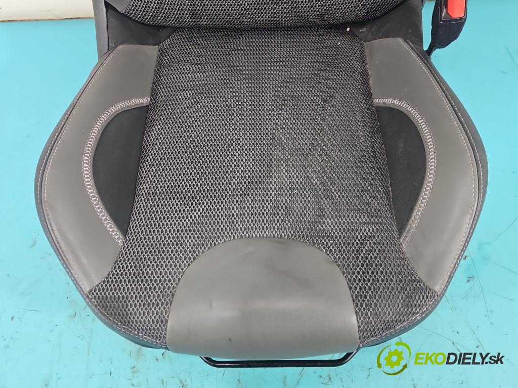 Peugeot 2008 I 2013-2019 1.2 12V 131 HP manual 96 kW 1199 cm3 5- Sedačka pravý  (Sedadlo)