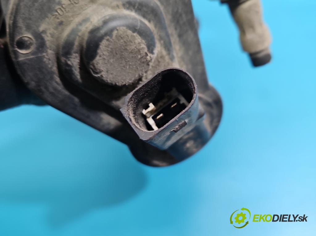 Vw Passat B6 2005-2010 2.0 tdi 140 hp automatic 103 kW 1968 cm3 5- brzdič zadní pravý  (Klika dveří ostatní)