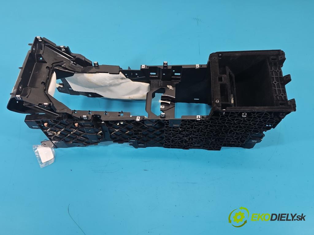 Land rover Range Rover Evoque I 2011-2018 2.0 td 150 HP automatic 110 kW 1999 cm3 5- operadlo BJ32-045C22-A (Lakťová opierka)