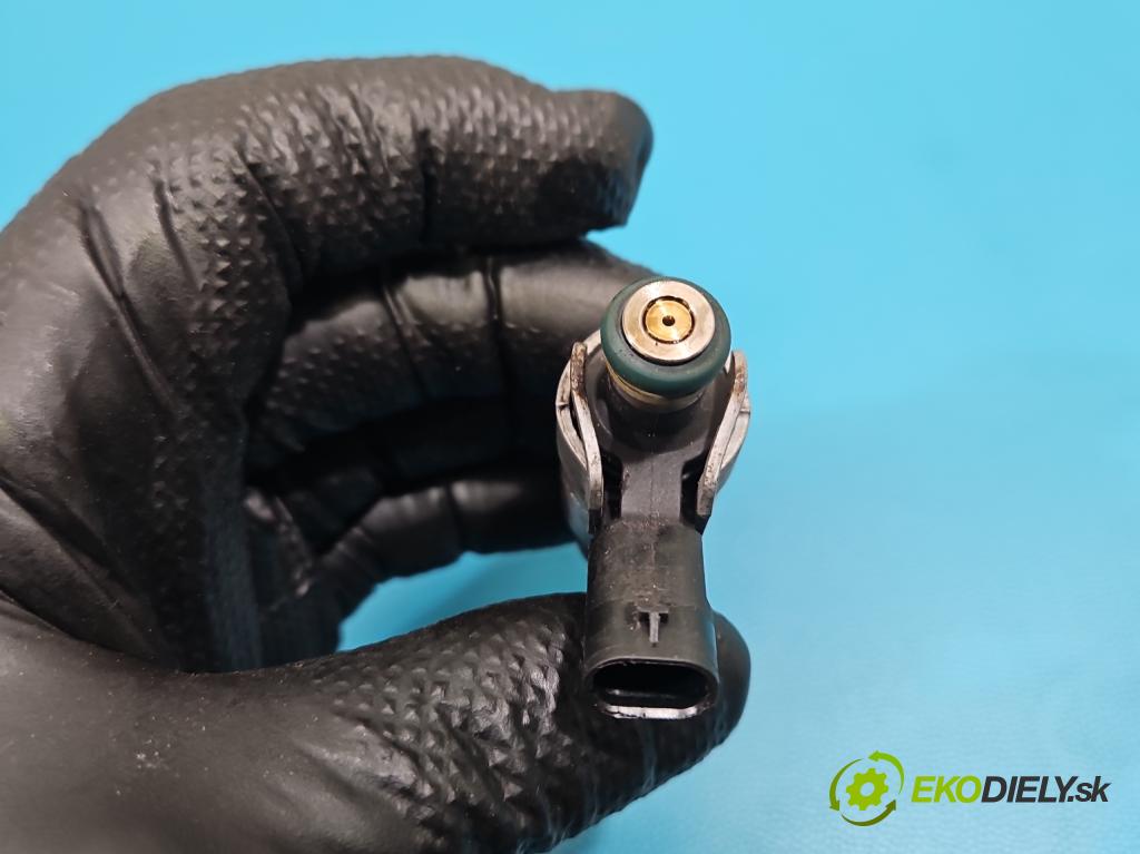 Audi A4 B9 2015-2024 2.0 TFSI 252KM automatic 185 kW 1984 cm3 4- vstrek 0261500244 (Vstrekovač paliva)