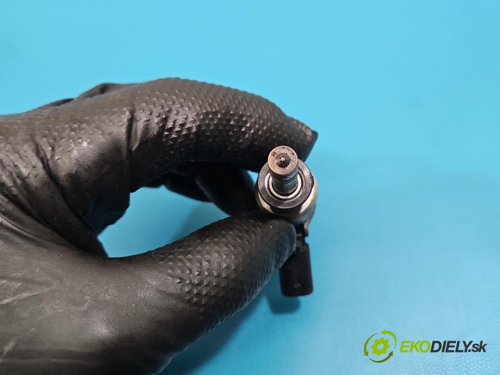 Audi A4 B9 2015-2024 2.0 TFSI 252KM automatic 185 kW 1984 cm3 4- vstrek 0261500244 (Vstrekovač paliva)