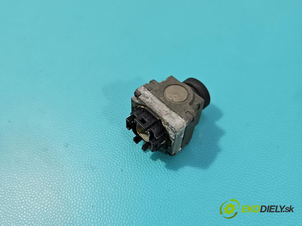 Land rover Range Rover Evoque I 2011-2018 2.0 td 150 HP automatic 110 kW 1999 cm3 5- Kamera cúvania JJ32-19G590-BA