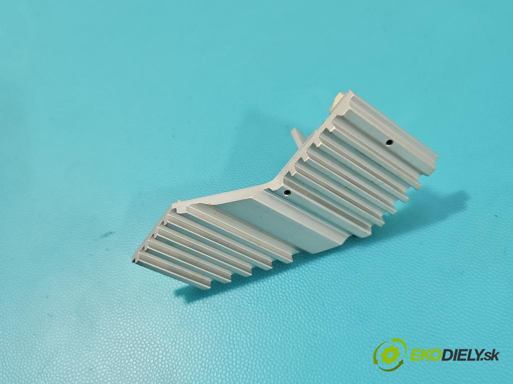 Land rover Range Rover Evoque I 2011-2018 2.0 td 150 HP automatic 110 kW 1999 cm3 5- modul lampy: 08M000