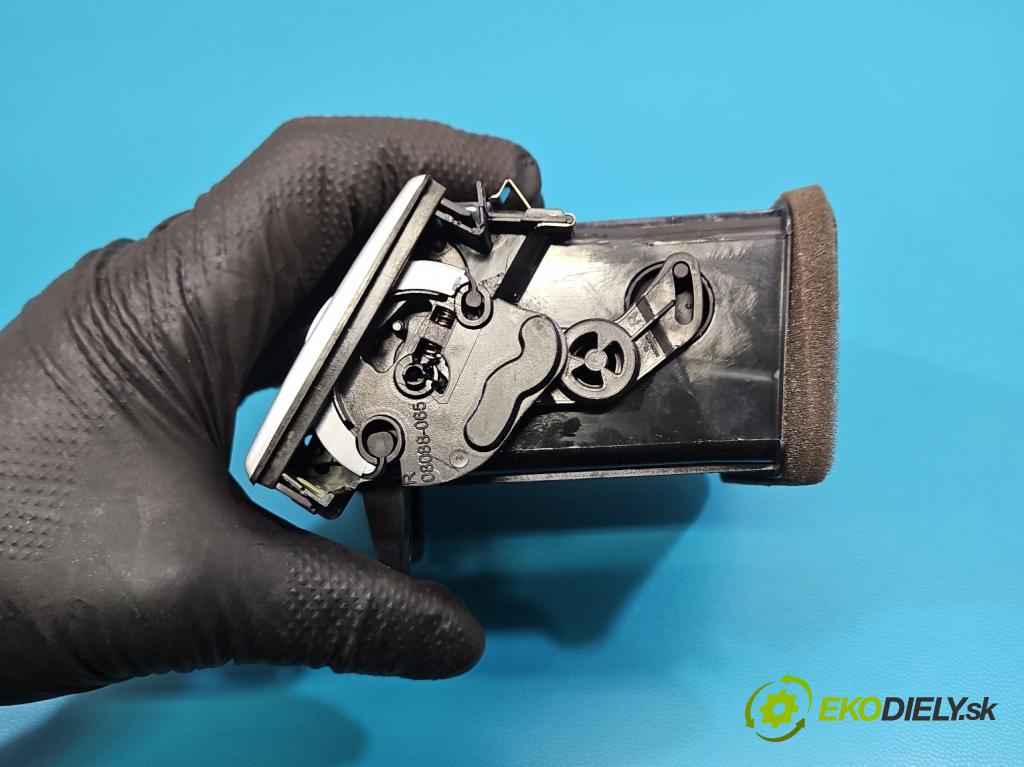 Land rover Range Rover Evoque I 2011-2018 2.0 td 150 hp automatic 110 kW 1999 cm3 5- Mřížka: topení 08088-005