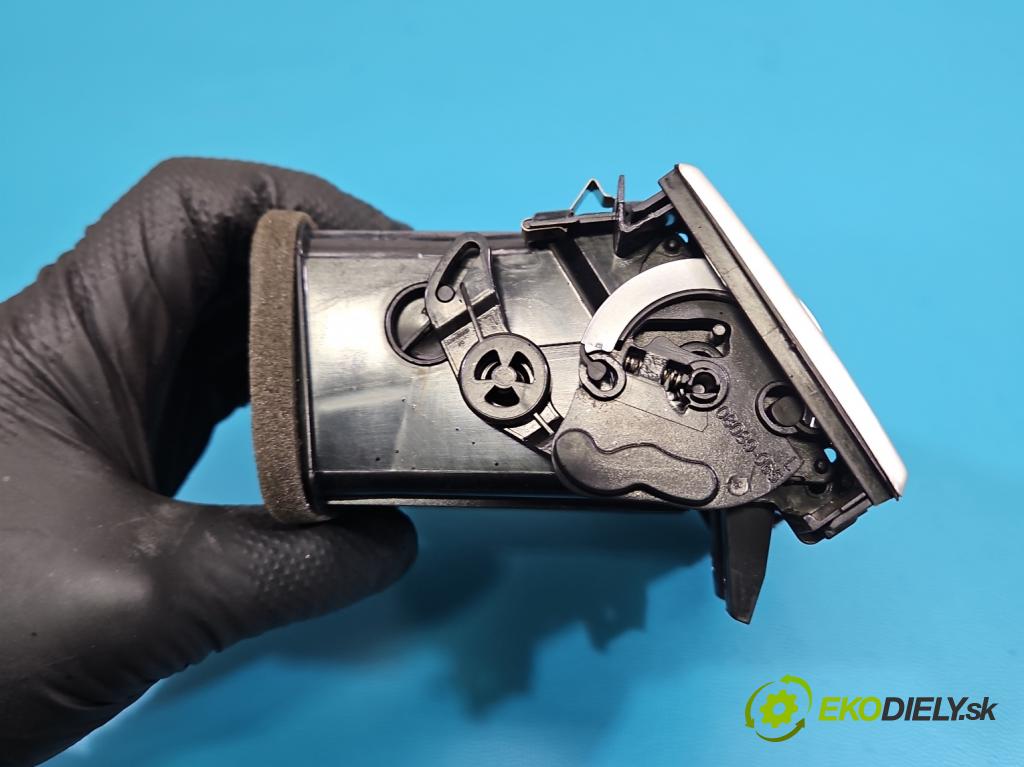 Land rover Range Rover Evoque I 2011-2018 2.0 td 150 hp automatic 110 kW 1999 cm3 5- Mřížka: topení 08089-005