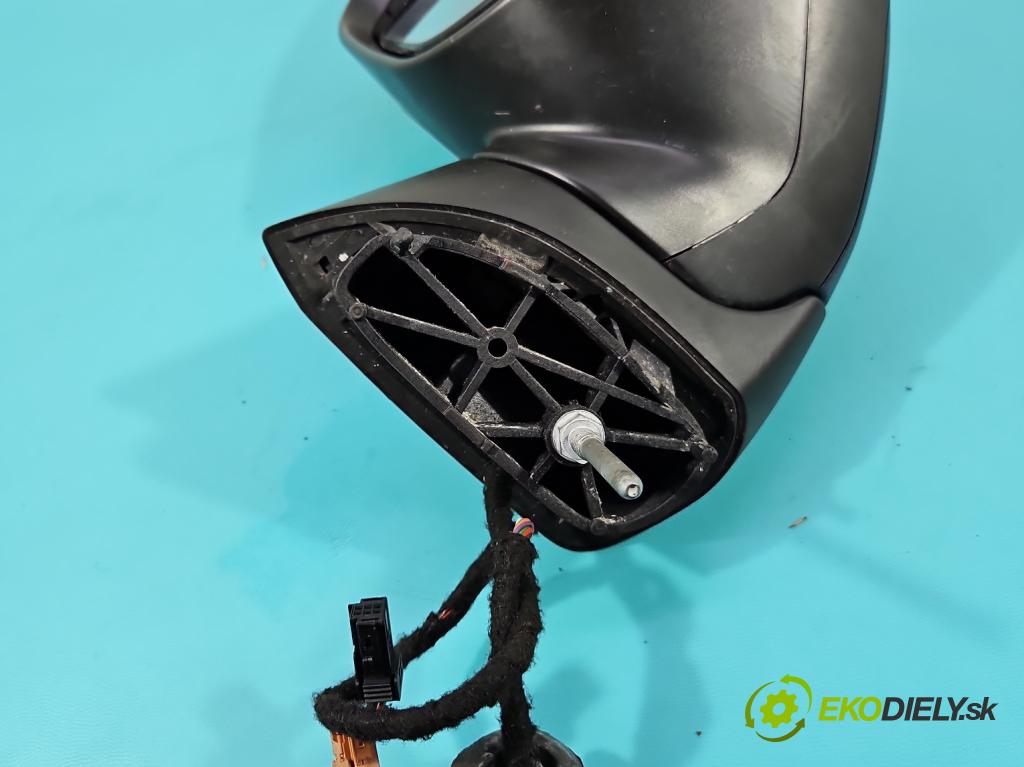 Peugeot 5008 I 2009-2017 1.6 16V 120 HP manual 88 kW 1598 cm3 5- zrkadlo ľavé  (Kľučka dverí ostatné)