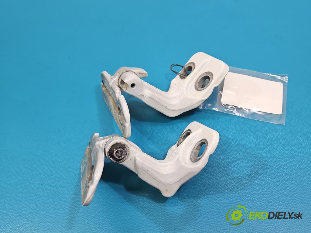 Land rover Range Rover Evoque I 2011-2018 2.0 td 150 hp automatic 110 kW 1999 cm3 5- Závěs: dveře zadní pravý BJ32228A