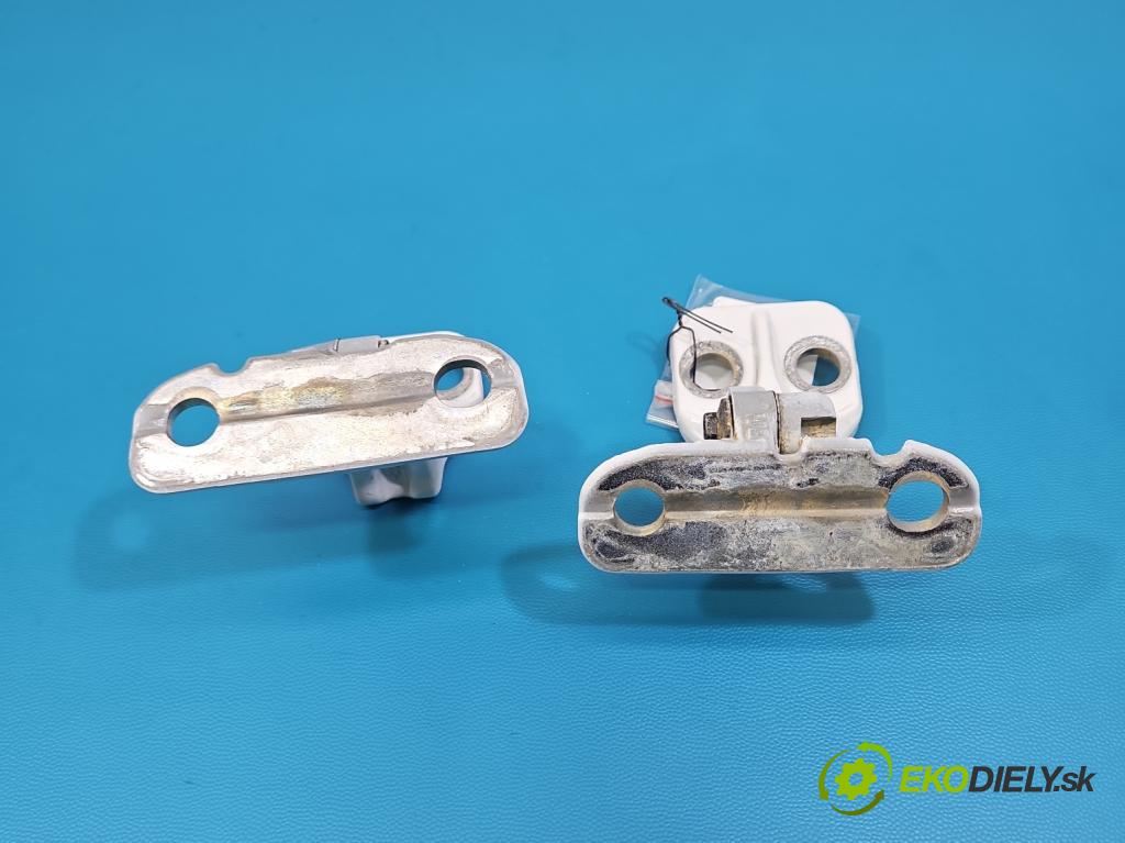 Land rover Range Rover Evoque I 2011-2018 2.0 td 150 hp automatic 110 kW 1999 cm3 5- Závěs: dveře zadní pravý BJ32228A