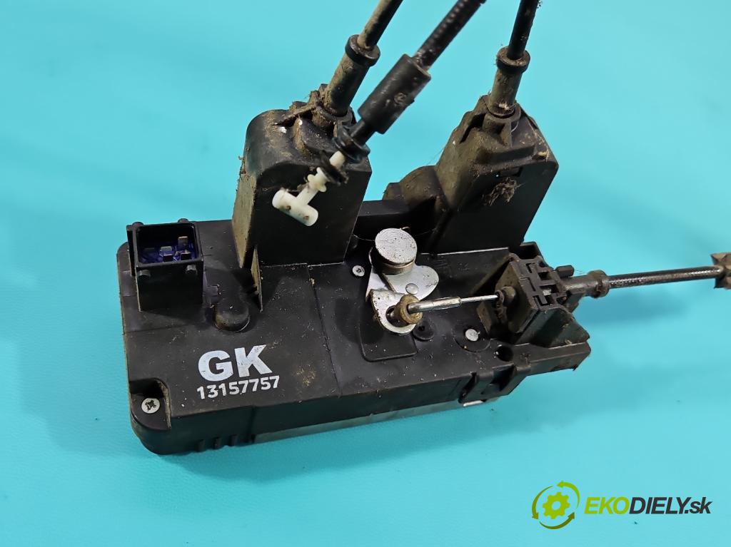Opel Combo C 2001-2011 1.7 dti 65 HP manual 48 kW 1686 cm3 5- zámok zadné pravý 13157757