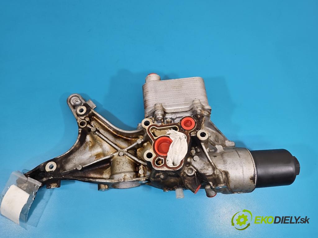 Audi A4 B9 2015-2024 2.0 TFSI 252KM automatic 185 kW 1984 cm3 4- Základ: filtra oleja: 06L903143D (Obal olejového filtra)