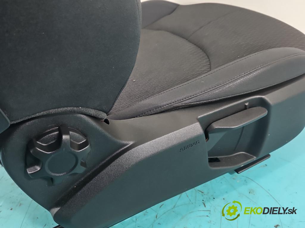 Land rover Range Rover Evoque I 2011-2018 2.0 td 150 hp automatic 110 kW 1999 cm3 5- Sedadlo pravý  (Sedadlo)
