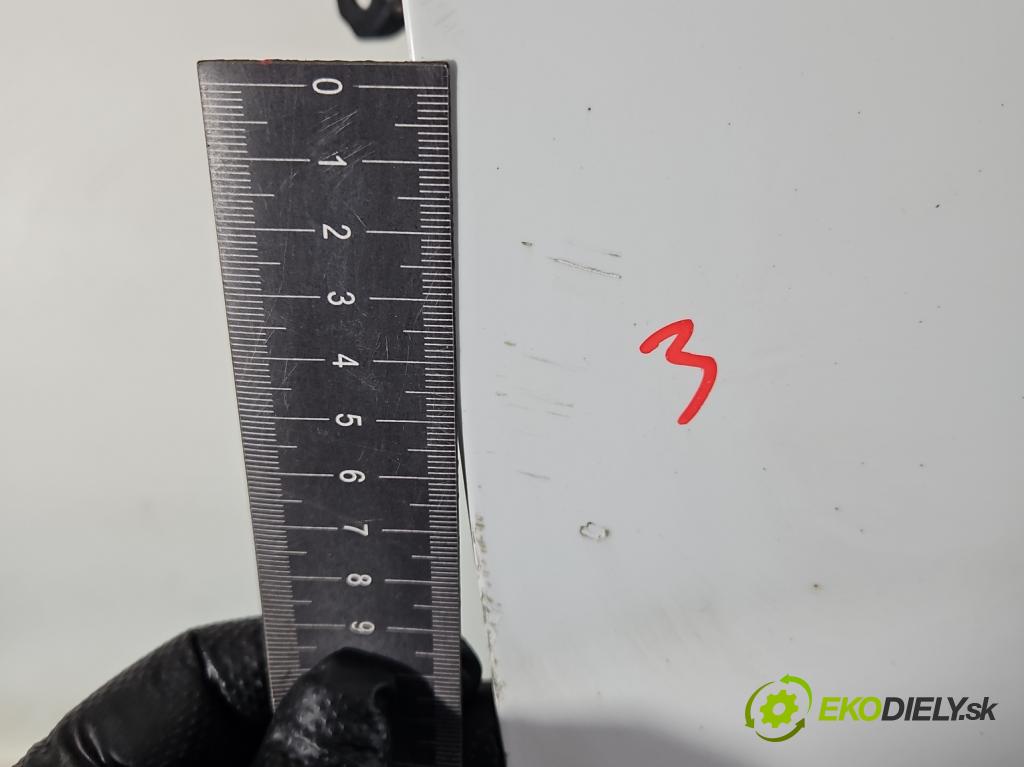 Land rover Range Rover Evoque I 2011-2018 2.0 td 150 HP automatic 110 kW 1999 cm3 5- dvere predné ľavé  (Kľučka dverí ostatné)