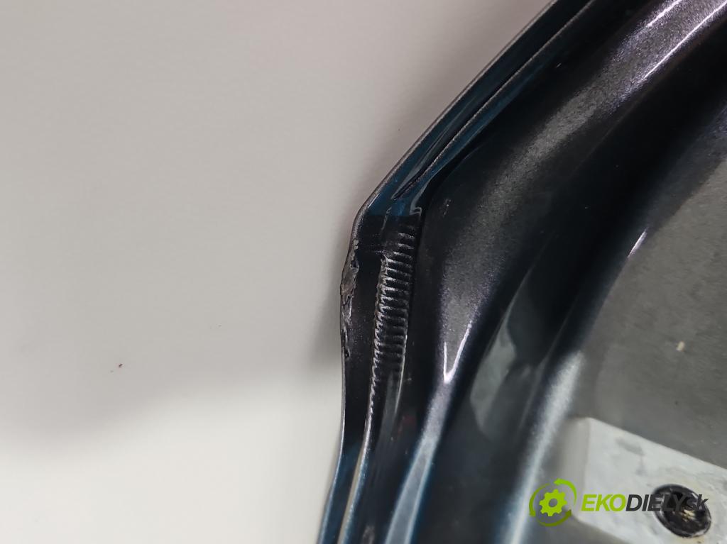 Skoda Kamiq 1.0 TSI 116 HP automatic 85 kW 999 cm3 5- dvere predné pravé (Kľučka dverí ostatné)