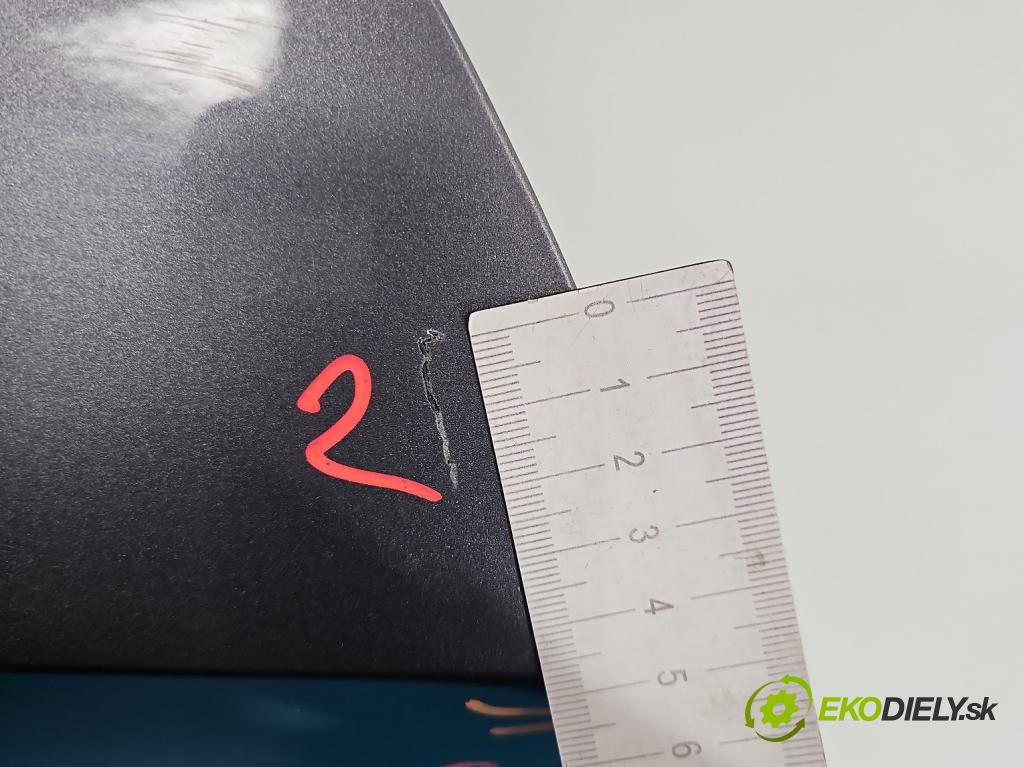 Skoda Kamiq 1.0 TSI 116 HP automatic 85 kW 999 cm3 5- dvere predné pravé (Kľučka dverí ostatné)