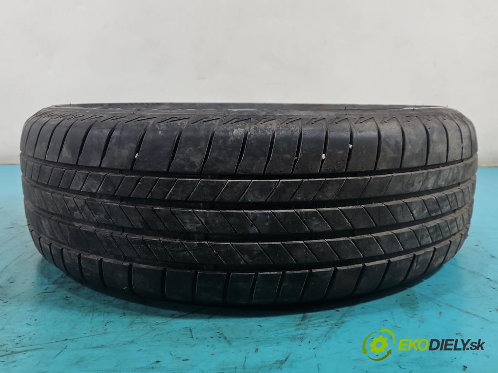 Skoda Kamiq 1.0 TSI 116 HP automatic 85 kW 999 cm3 5- pneumatika letné pár