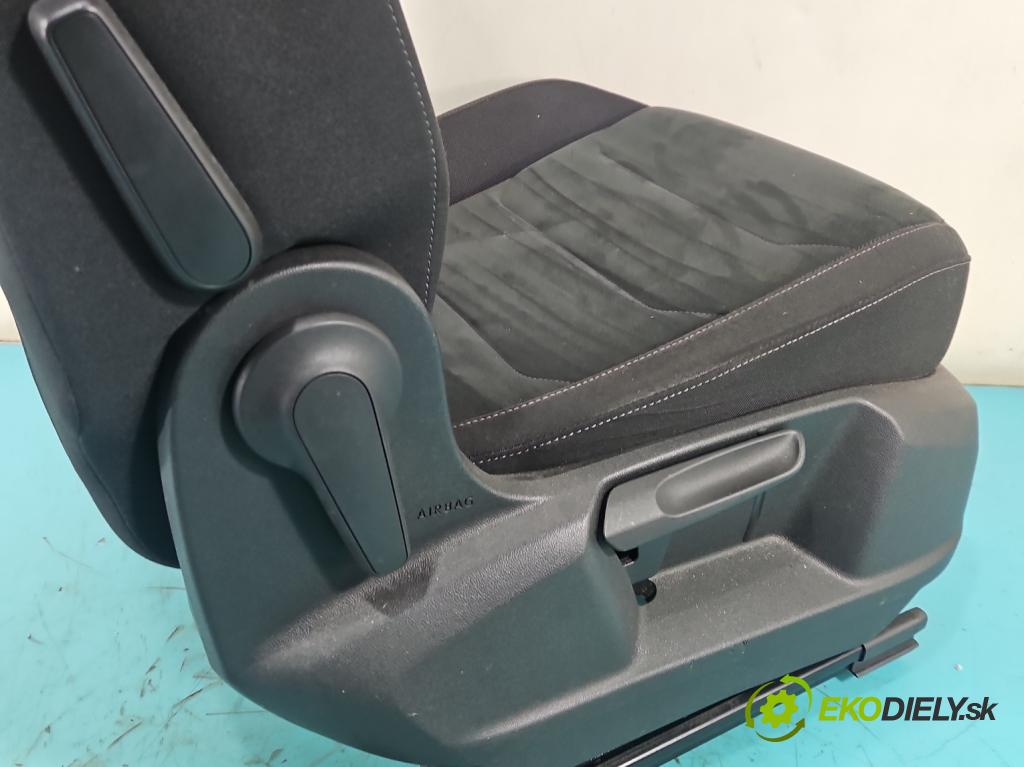 Vw Tiguan II 2016-2024 1.5 TSI 150 hp automatic 110 kW 1498 cm3 5- Sedadlo pravý  (Sedadlo)