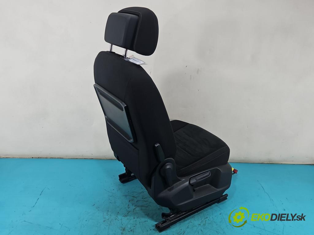 Vw Tiguan II 2016-2024 1.5 TSI 150 hp automatic 110 kW 1498 cm3 5- Sedadlo pravý  (Sedadlo)