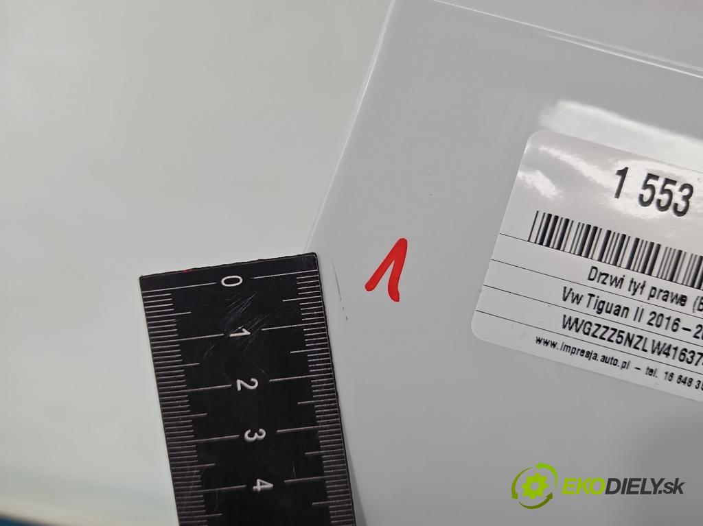 Vw Tiguan II 2016-2024 1.5 TSI 150 HP automatic 110 kW 1498 cm3 5- dvere zadné pravé  (Kľučka dverí ostatné)