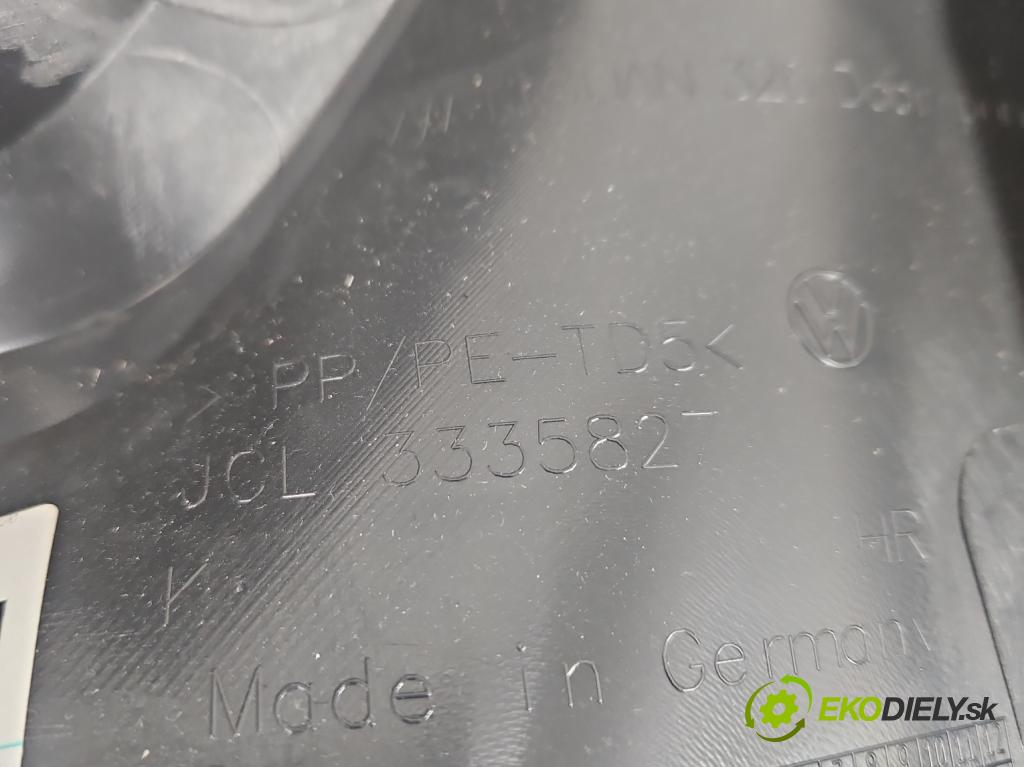 Vw Tiguan II 2016-2024 1.5 TSI 150 hp automatic 110 kW 1498 cm3 5- Tapacír: dveře zadní pravé