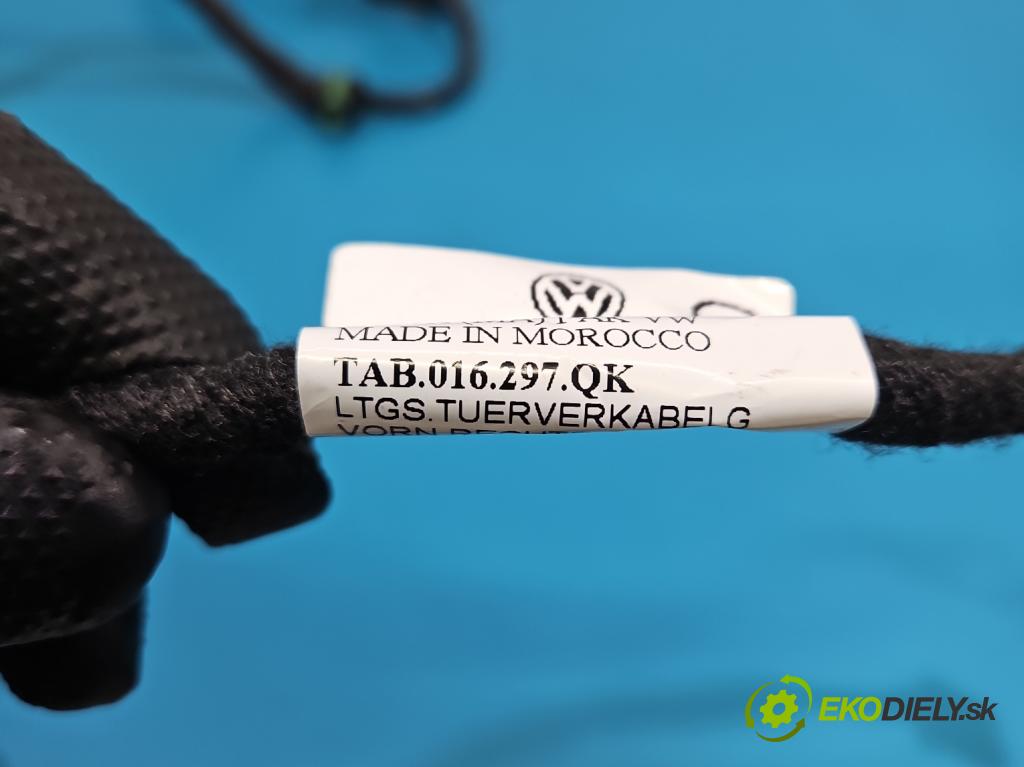 Vw Tiguan II 2016-2024 1.5 TSI 150 HP automatic 110 kW 1498 cm3 5- Zväzok: dvere predné pravých 5NB971162J