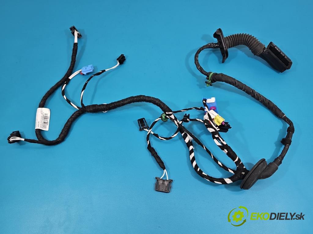 Vw Tiguan II 2016-2024 1.5 TSI 150 HP automatic 110 kW 1498 cm3 5- Zväzok: dvere predné pravých 5NB971162J