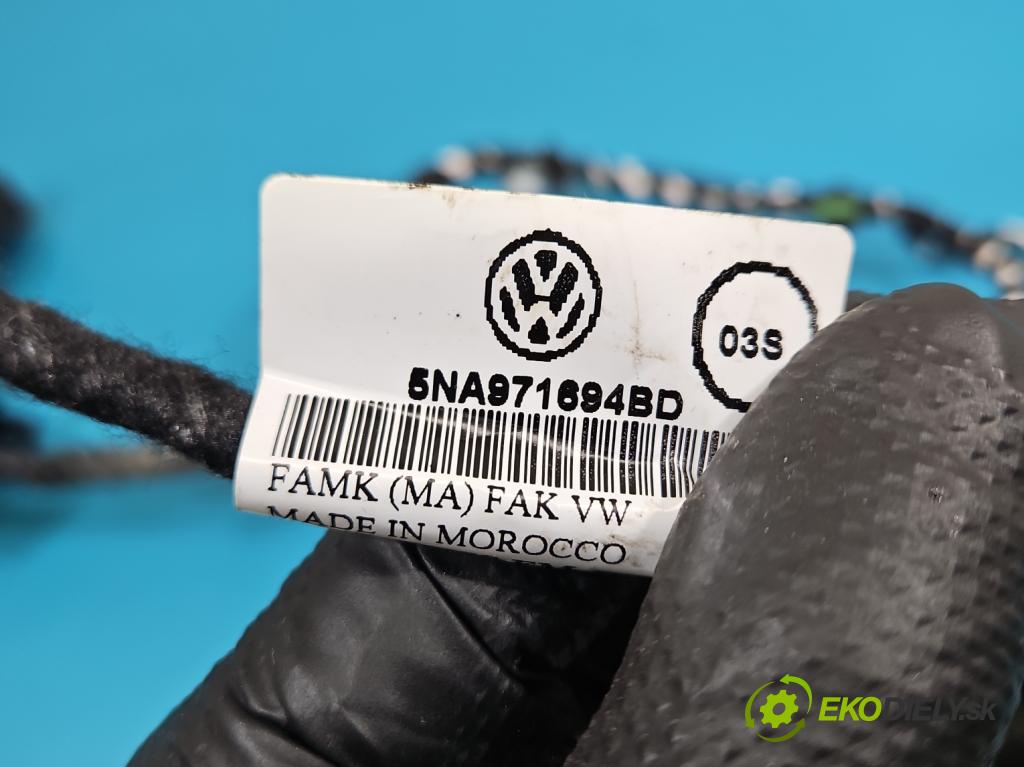 Vw Tiguan II 2016-2024 1.5 TSI 150 HP automatic 110 kW 1498 cm3 5- Zväzok: dvere zadné pravých 5NA971694BD