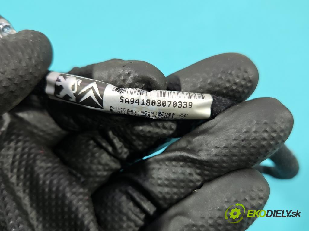 Peugeot 2008 I 2013-2019 1.2 12V 131 HP manual 96 kW 1199 cm3 5- Kamera cúvania 9819192880