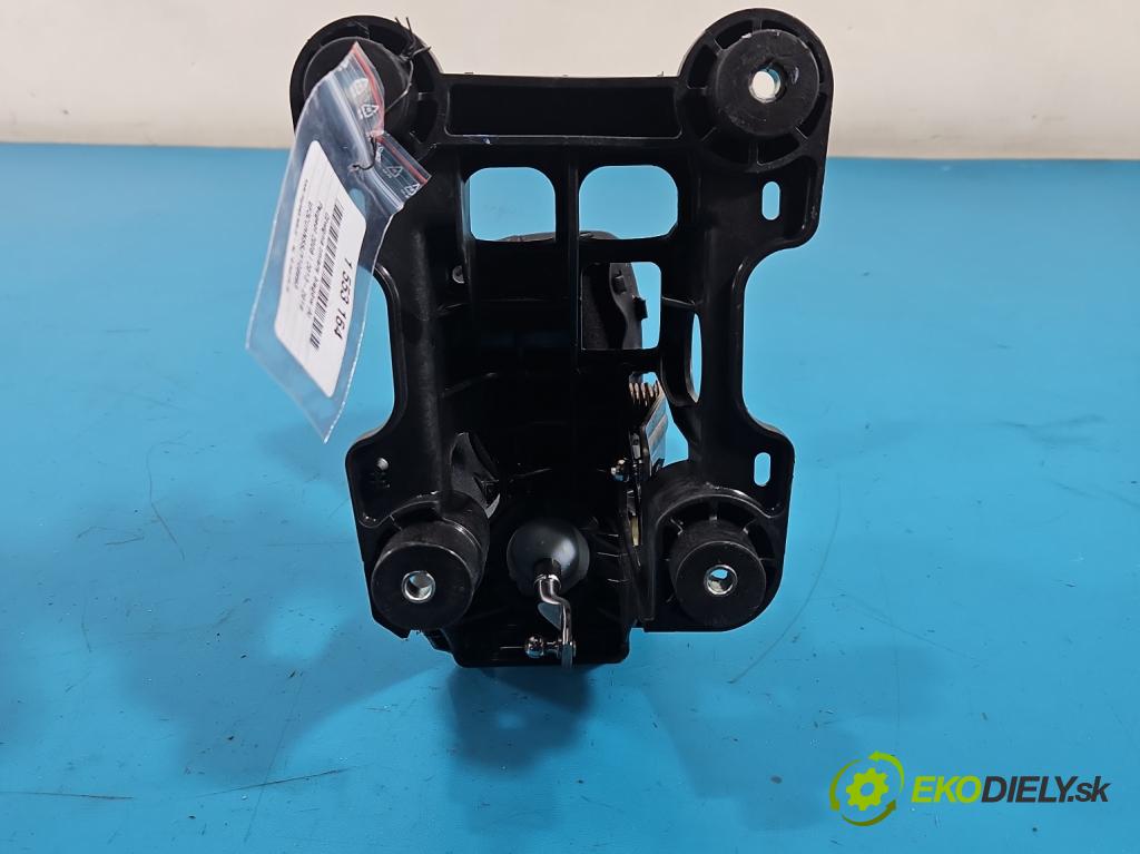 Peugeot 2008 I 2013-2019 1.2 12V 131 HP manual 96 kW 1199 cm3 5- Páka: Změny: stupeň,rýchlosť 9811778780 (Rýchlostná páka (kulisa))