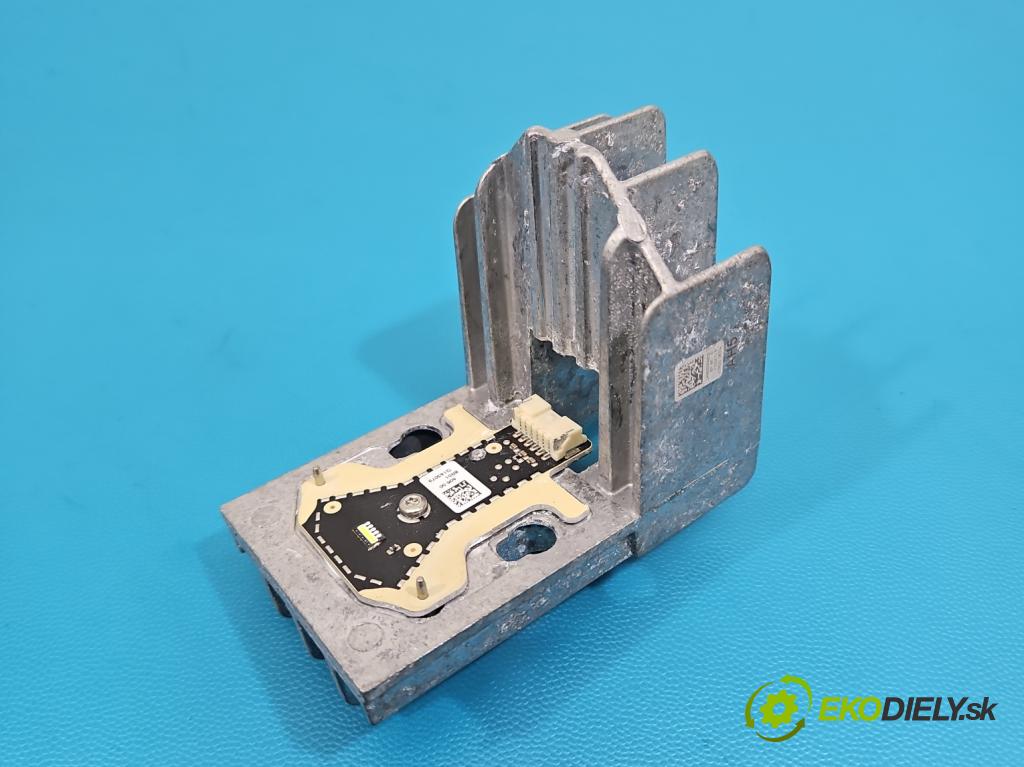 Vw Tiguan II 2016-2024 1.5 TSI 150 HP automatic 110 kW 1498 cm3 5- modul lampy: 8R01G143079