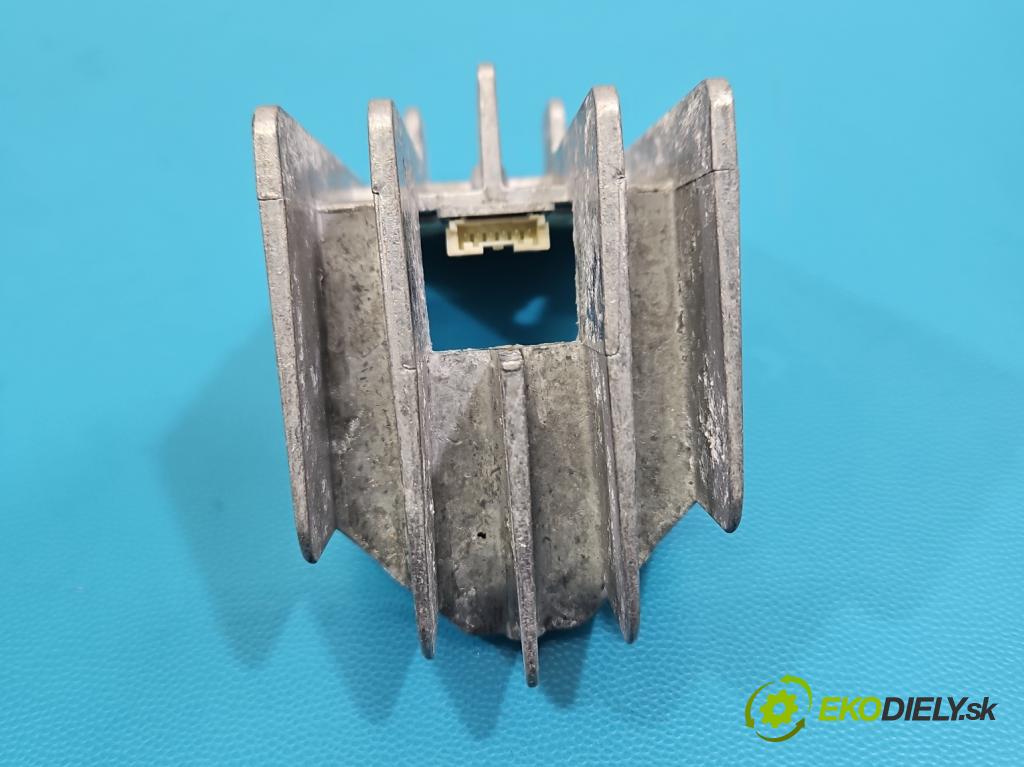 Vw Tiguan II 2016-2024 1.5 TSI 150 HP automatic 110 kW 1498 cm3 5- modul lampy: 8R01G143079