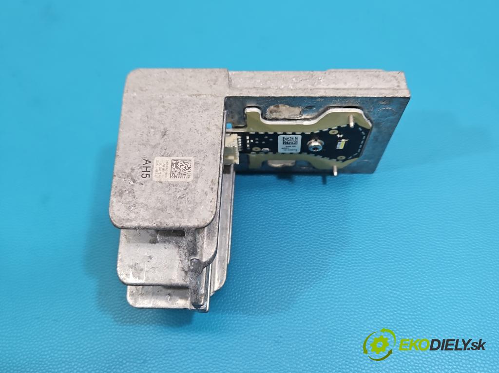 Vw Tiguan II 2016-2024 1.5 TSI 150 HP automatic 110 kW 1498 cm3 5- modul lampy: 8R01G143079