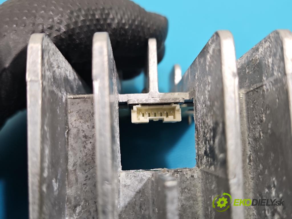 Vw Tiguan II 2016-2024 1.5 TSI 150 HP automatic 110 kW 1498 cm3 5- modul lampy: 8R01G143079