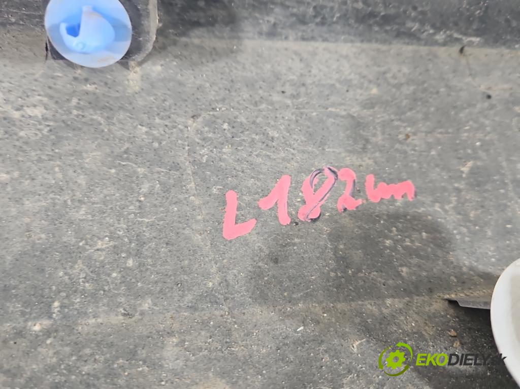 Peugeot 2008 I 2013-2019 1.2 12V 131 HP manual 96 kW 1199 cm3 5- lišta práh: ľavé 96781716XT (Lišta prahová)