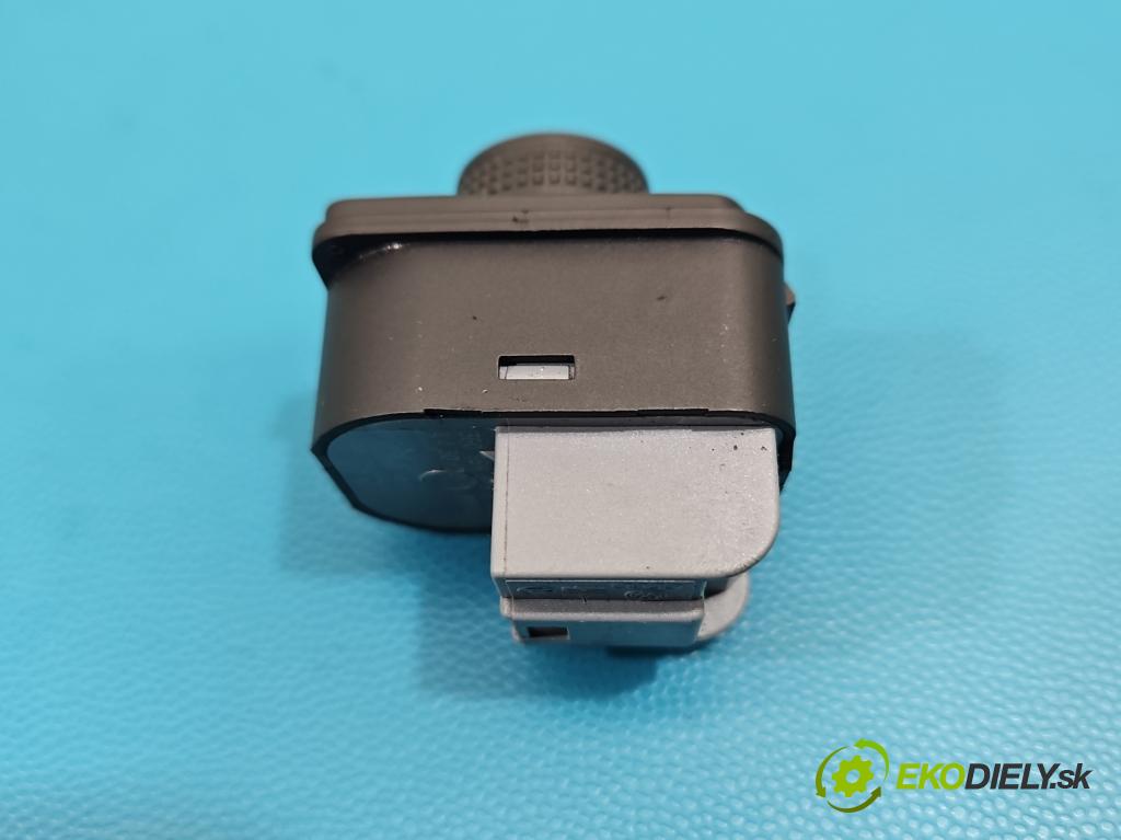 Vw Tiguan II 2016-2024 1.5 TSI 150 HP automatic 110 kW 1498 cm3 5- prepínač okien spätných zrkadiel 3G0959565B